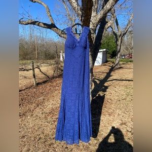 Nightway size 20 prom dress. This dress fits like a 16-18.